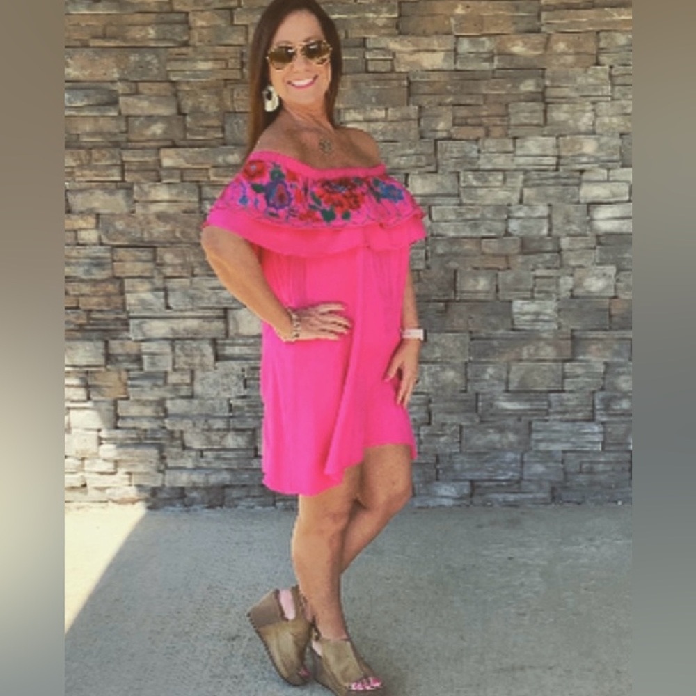 Boutique Umgee Fuchsia Dress with Floral Details